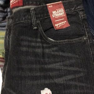 Men’s black, relaxed fit straight leg jeans